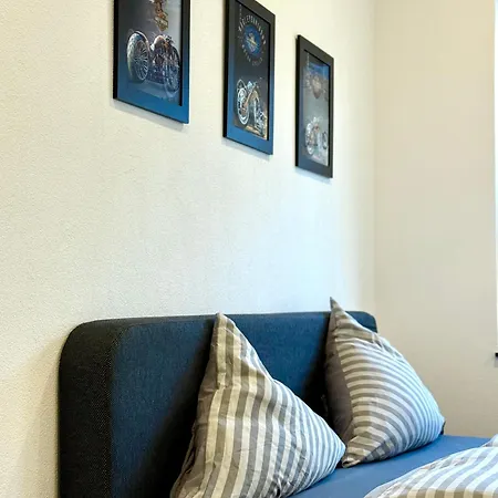 Neu Motoloft Schwarzwaldhochstrasse Zentrum Goldstadt Pforzheim Schloessle Διαμέρισμα *