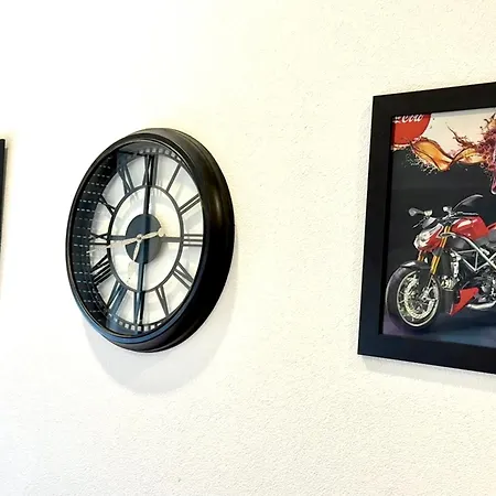 Διαμέρισμα Neu Motoloft Schwarzwaldhochstrasse Zentrum Goldstadt Pforzheim Schloessle Niederdorla