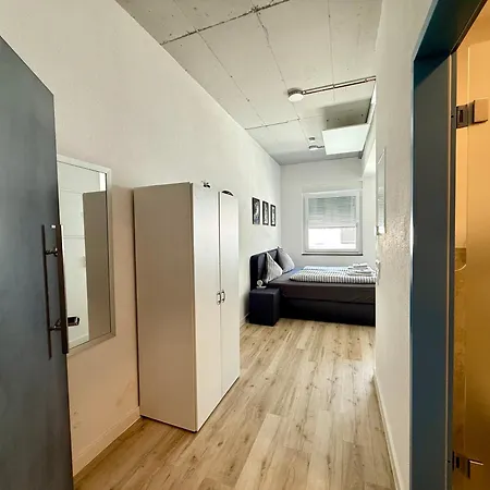 Neu Motoloft Schwarzwaldhochstrasse Zentrum Goldstadt Pforzheim Schloessle Διαμέρισμα