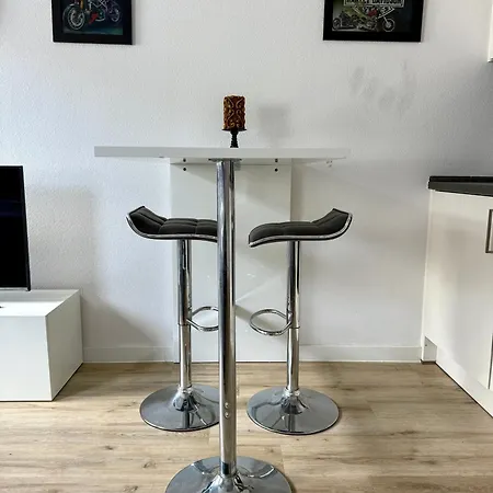 Apartment Neu Motoloft Schwarzwaldhochstrasse Zentrum Goldstadt Pforzheim Schloessle *