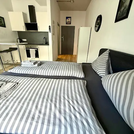 Διαμέρισμα Neu Motoloft Schwarzwaldhochstrasse Zentrum Goldstadt Pforzheim Schloessle Niederdorla