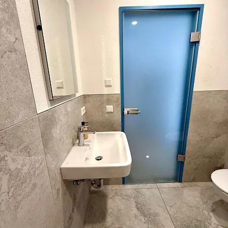 Neu Motoloft Schwarzwaldhochstrasse Zentrum Goldstadt Pforzheim Schloessle Apartment