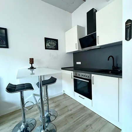 Apartment Neu Motoloft Schwarzwaldhochstrasse Zentrum Goldstadt Pforzheim Schloessle *