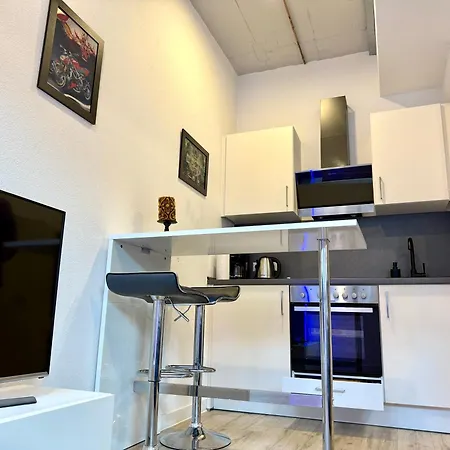 Neu Motoloft Schwarzwaldhochstrasse Zentrum Goldstadt Pforzheim Schloessle * Niederdorla
