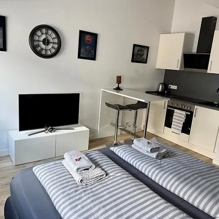 Neu Motoloft Schwarzwaldhochstrasse Zentrum Goldstadt Pforzheim Schloessle * Niederdorla